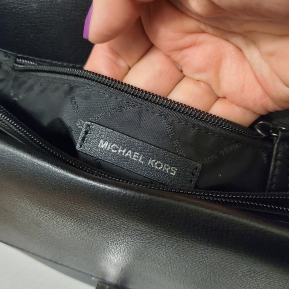 Michael Kors "KINSLEY" Black Leather Satchel, Business, Stylish, Chic - Picture 6 of 12